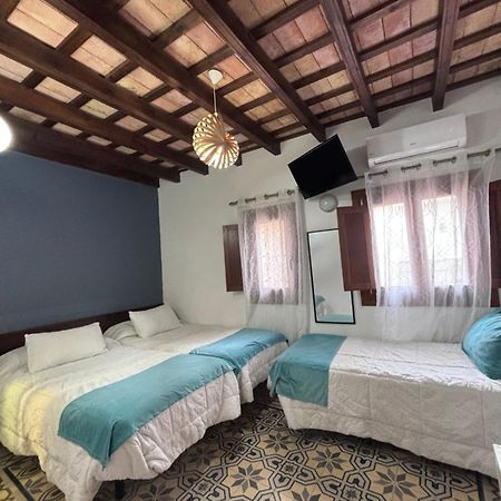 Vagamundos Hotel Tarifa Bagian luar foto