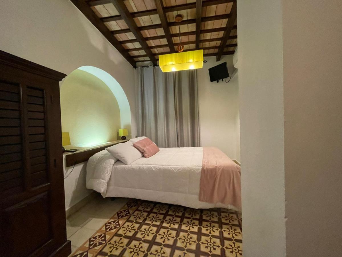 Vagamundos Hotel Tarifa Bagian luar foto
