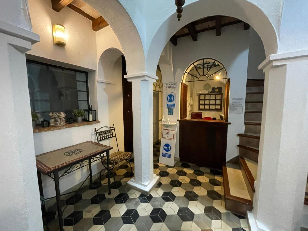 Vagamundos Hotel Tarifa Bagian luar foto