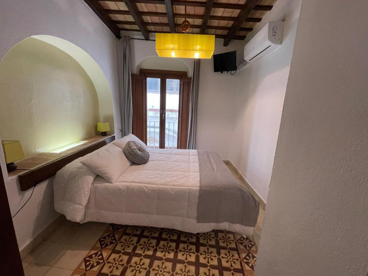 Vagamundos Hotel Tarifa Bagian luar foto
