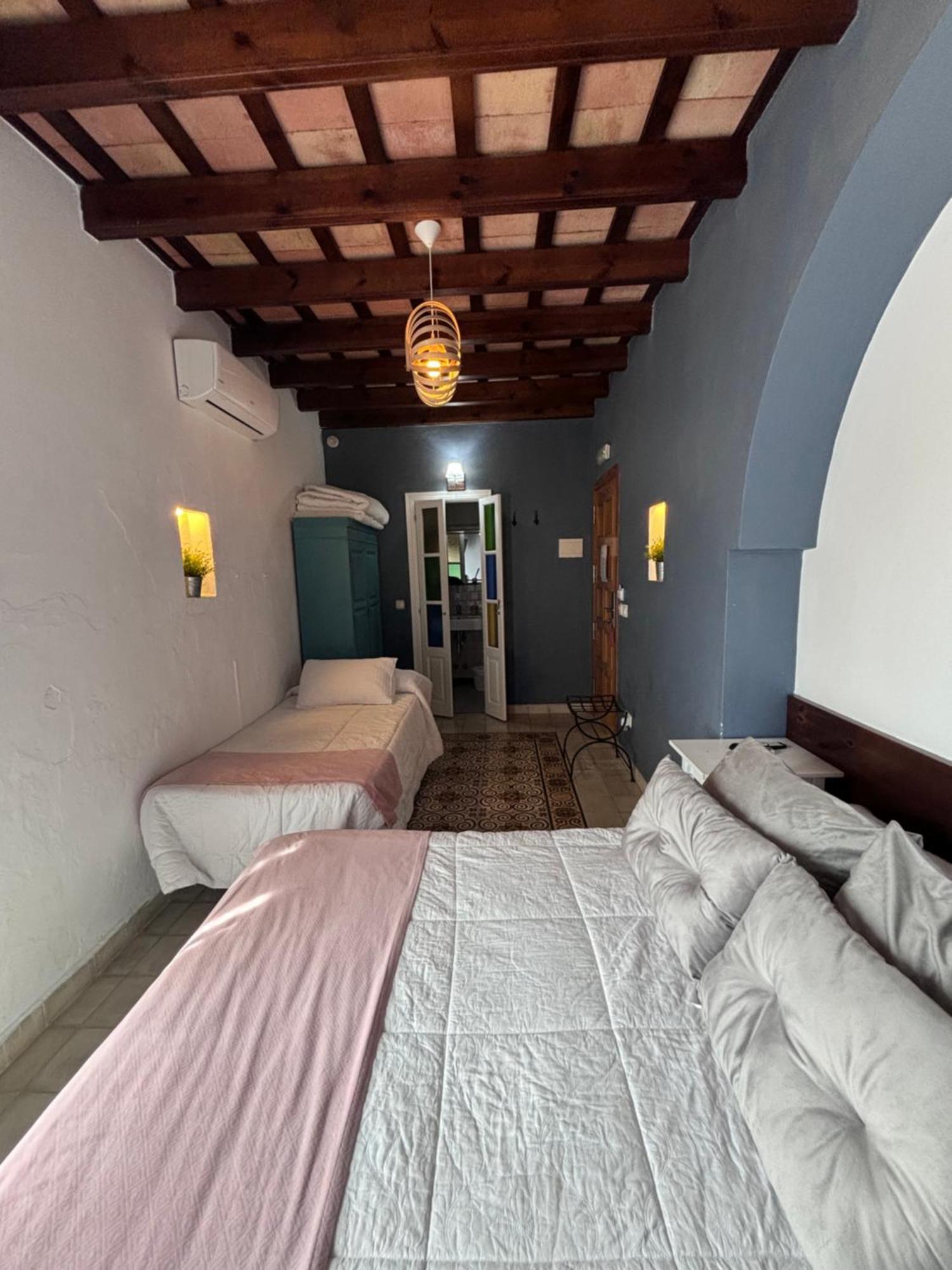 Vagamundos Hotel Tarifa Bagian luar foto